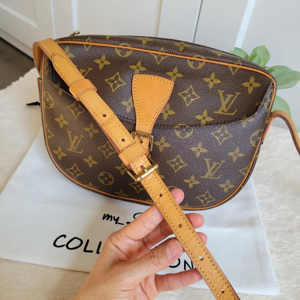 💕VERY RARE Crossbody LOUIS VUITTON Jeune Fille MM Monogram